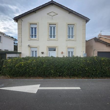 Le Peche Mignon - Appart 1 - Locationlatamarissiere Agde Buitenkant foto